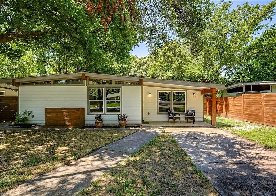 1st image of 607 W Crestland Dr