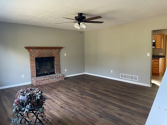 2nd image of 605 Fulla Ln