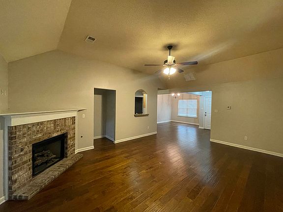 2nd image of 9322 Chastain Pl