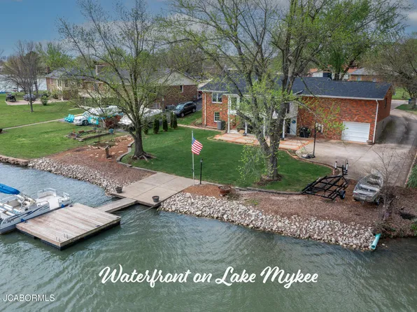 11 N Larand Dr, Holts Summit, MO 65043