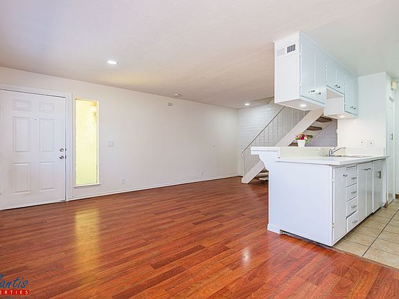 3rd image of 5473 Spinnaker Walkway APT 2