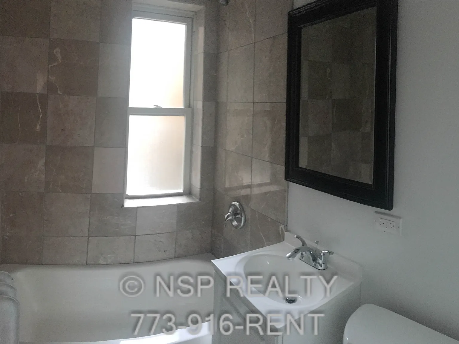 Studio, 500 sqft, $1,400 — Photo 3