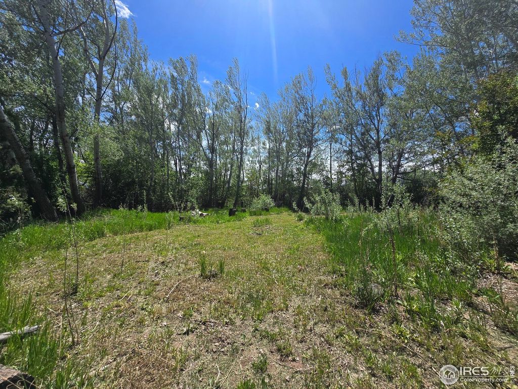 2001 W Prospect Rd
