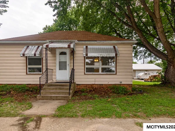 2820 S Adams Ave, Mason City, IA 50401