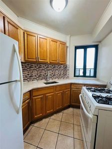 (Undisclosed Address), Bronx, NY, 10462