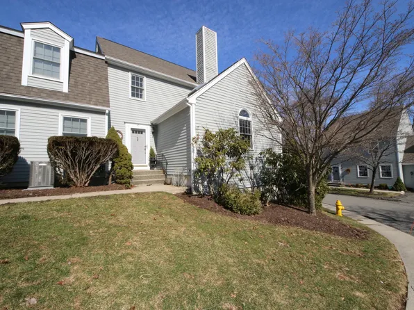 19 Prospect Rdg APT 45, Ridgefield, CT 06877
