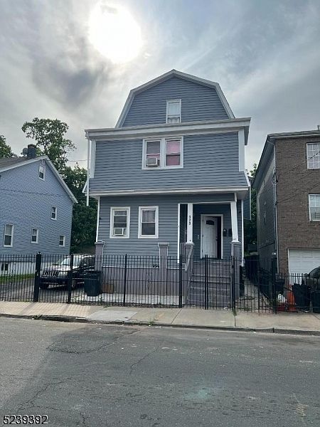 1st image of 173 Brookdale Ave