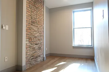 Rented by Rennit Inc.