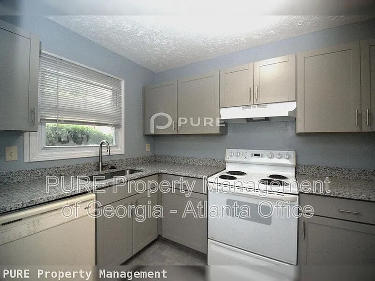 1668 Wynndowne Trl SE — Photo 5