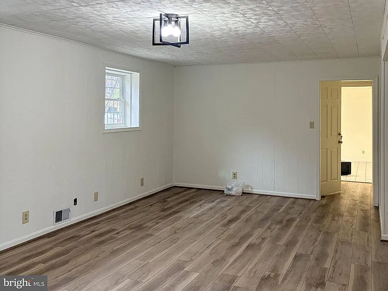 30130 Huntt Rd #BASEMENT — Photo 6