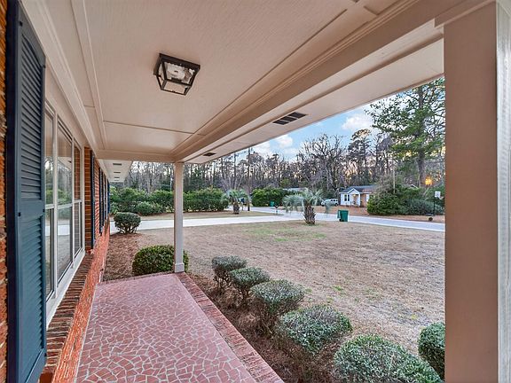 4th image of 200 Oliver St.