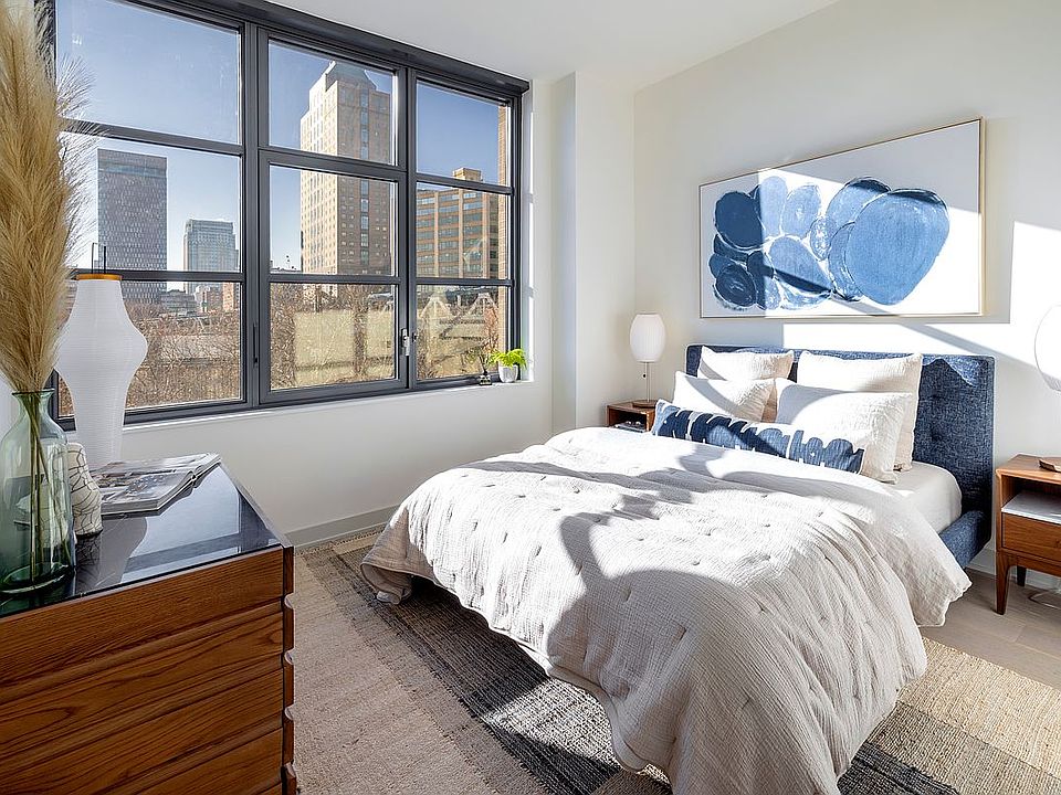 2nd image of 115 York St #9H