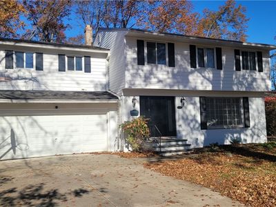 24416 Noreen Dr, North Olmsted, OH, 44070