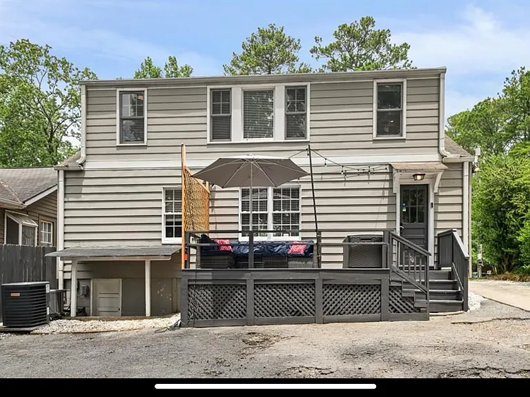 205 Lindbergh Dr NE — Photo 24