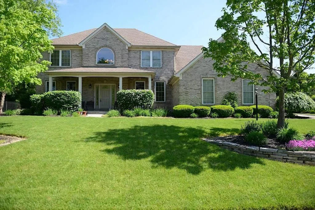 1122 Ascot Dr photo 1