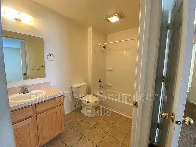 3184 Chasewood Dr — Photo 12