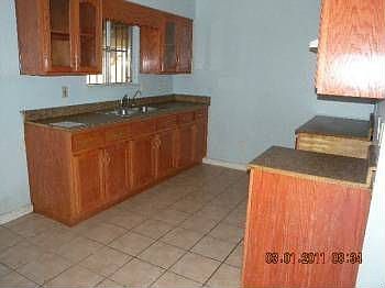5th image of 908 Anchor Ave