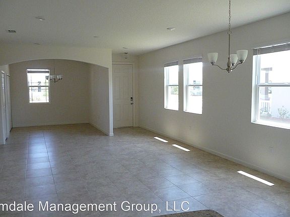4th image of 1460 Carriage Ct