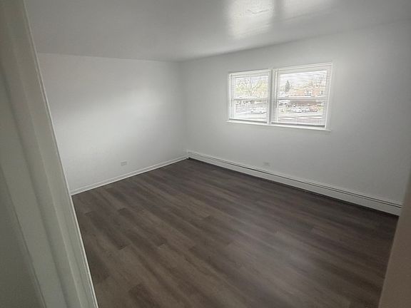 4th image of 6724 W 107th St
