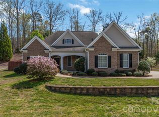345 Clarendon Estates Dr, Clover, SC 29710