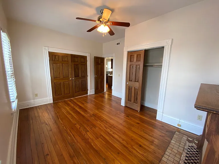 Kerr St 694-696 GW2 — Photo 9
