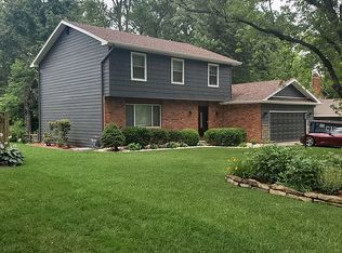 105 Rockfence Pl, Lawrence, KS 66049