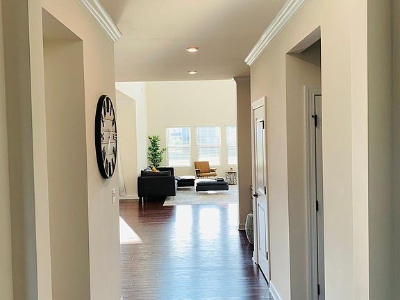 2nd image of 4444 Collingham Dr