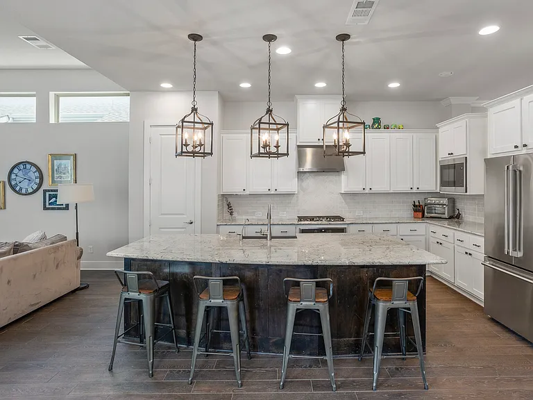 1825 Oak Trail Dr — Photo 10
