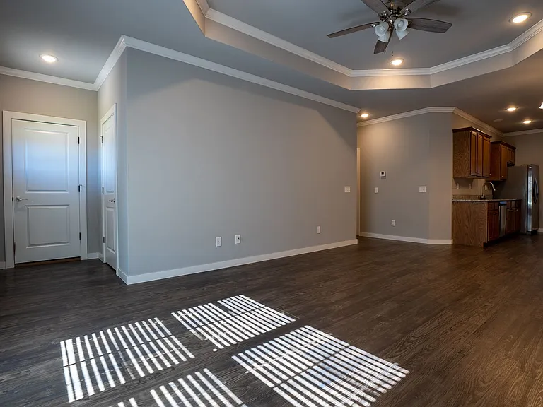 1803 Booker Cir — Photo 5