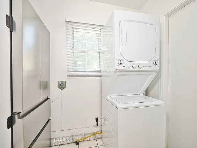 6153 Clybourn Ave #6153 — Photo 8