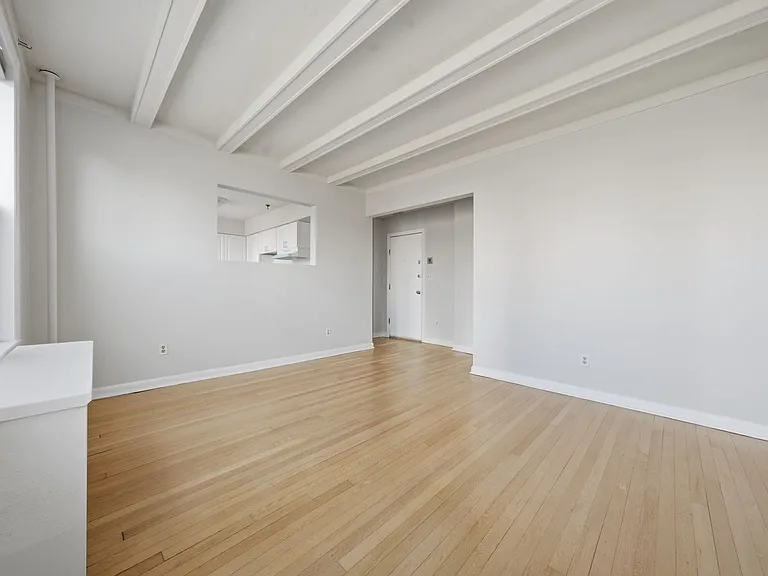 1480 Commonwealth Ave #10 — Photo 14
