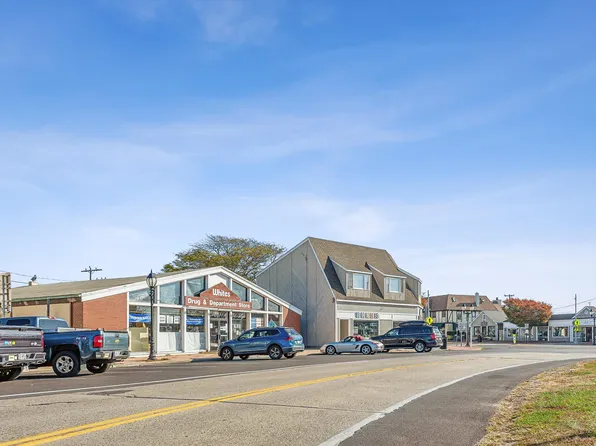 95 Carl Fisher Plz, Montauk, NY 11954