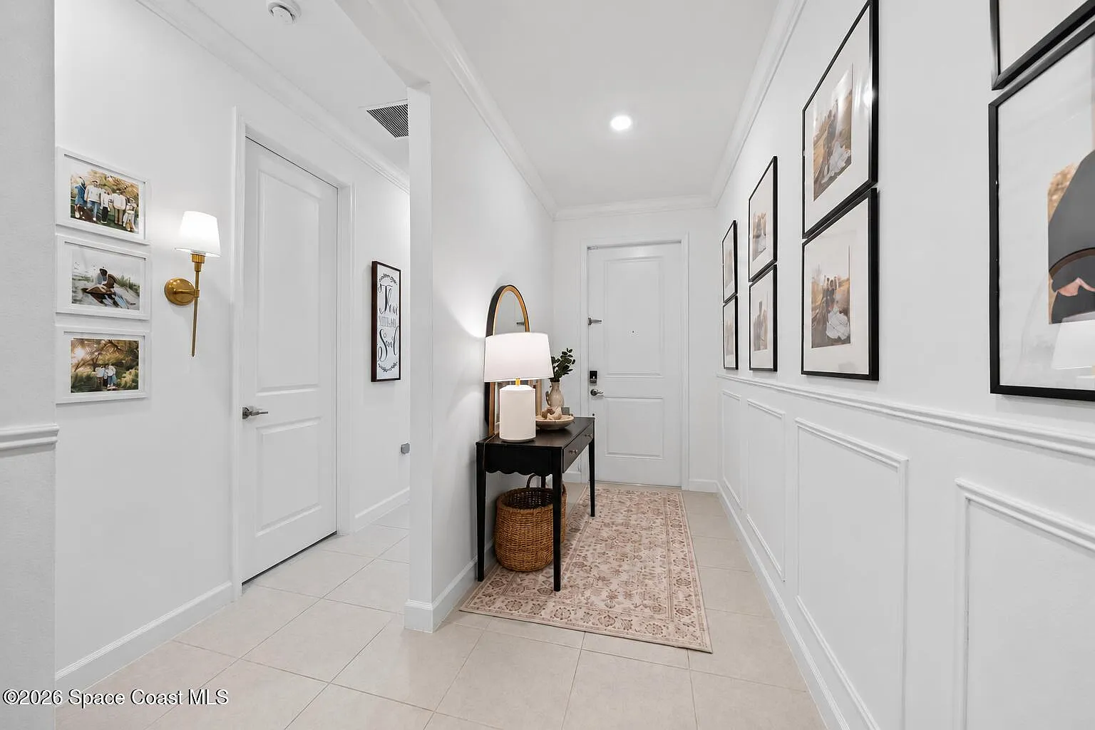 4 bed, 2.0 bath, 1955 sqft, $2,500 — Photo 3
