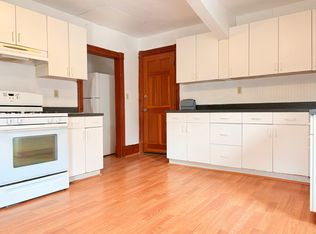 33 Temple St #C, Somerville, MA 02145