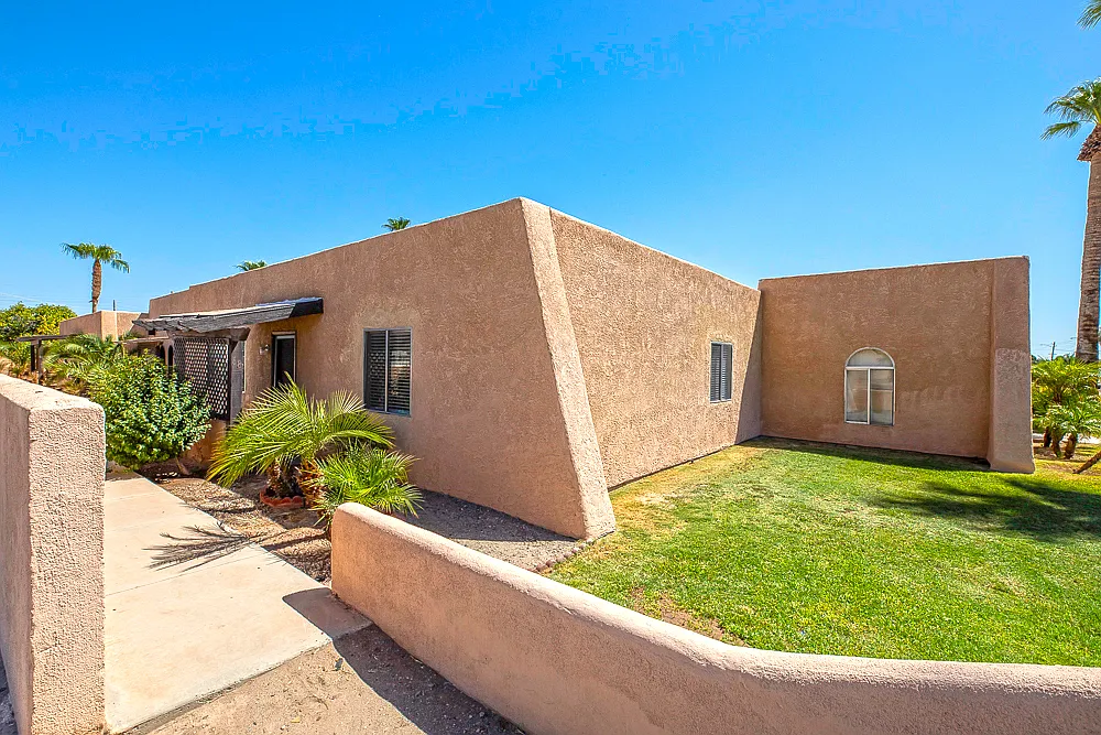 2 bed, $1,095 — Photo 1