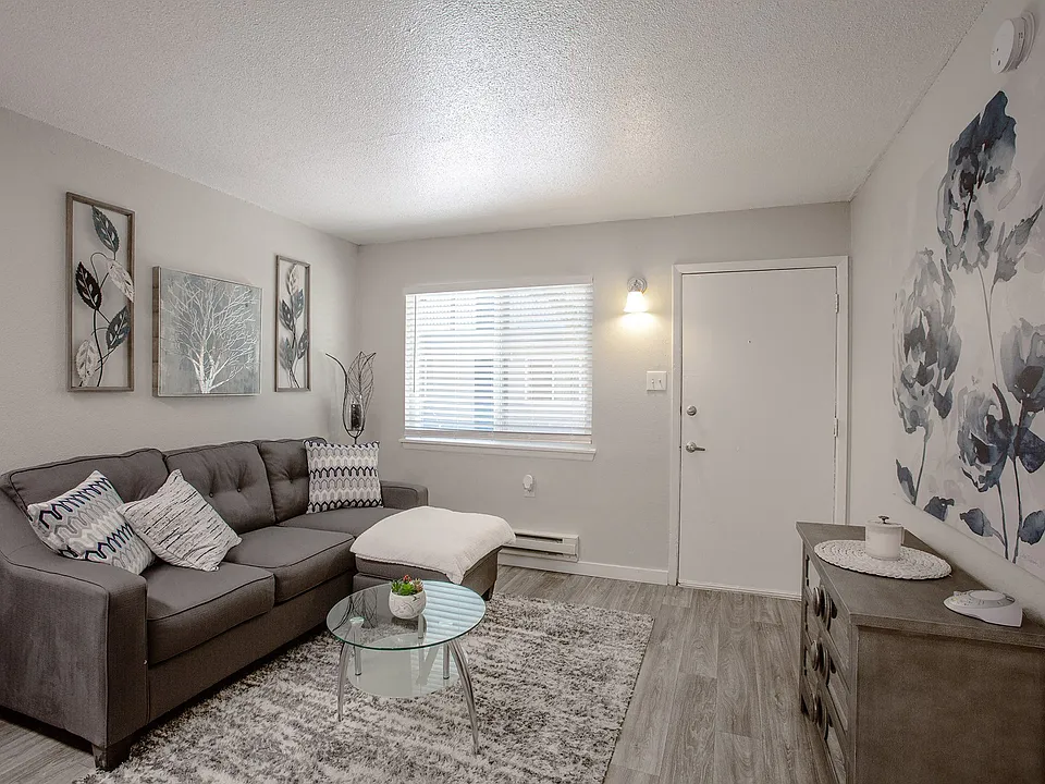 Encanto Lofts Apartments