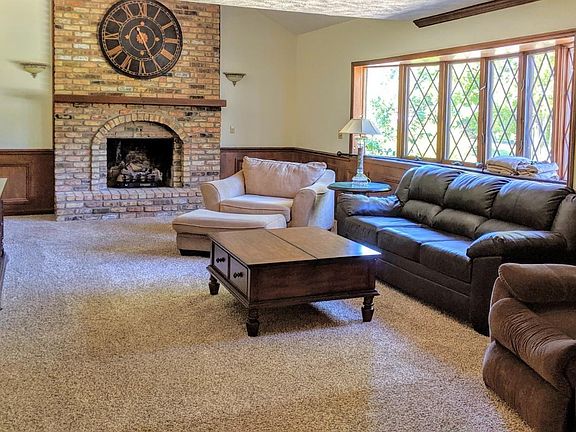 4th image of 2905 W Alveria Dr
