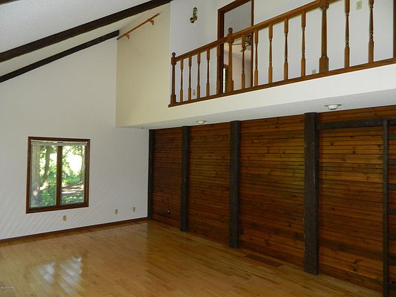 5th image of 3332 S 88th Ave