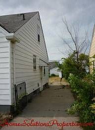 5th image of 16261 Eastburn St