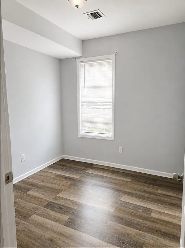 2 bed, 1.0 bath, 780 sqft, $1,900 — Photo 3