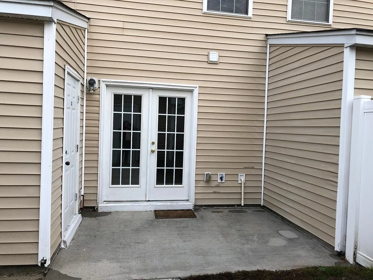 9045 Maple Grove Drive — Photo 3