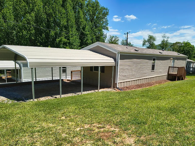 730 Case Cove Rd — Photo 1