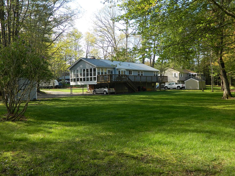 Large private back yard