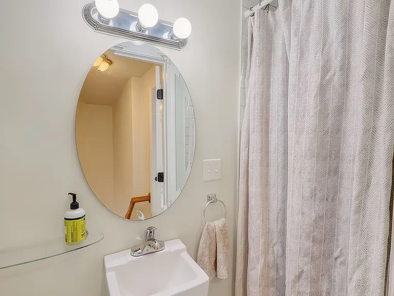 11 Vestry St #B — Photo 22