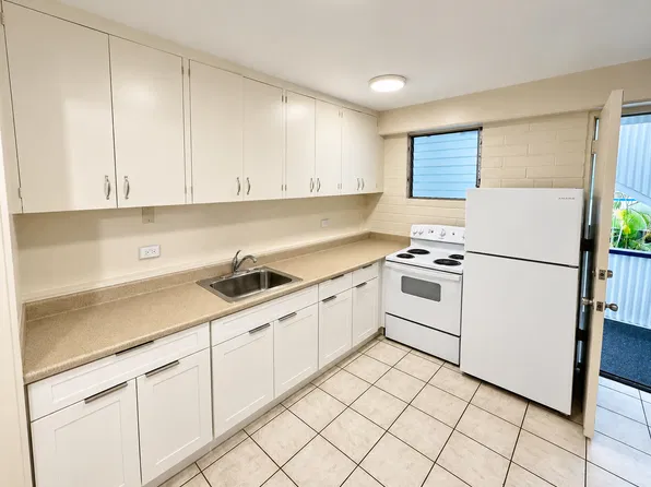 410 Nahua St APT 206-1, Honolulu, HI 96815