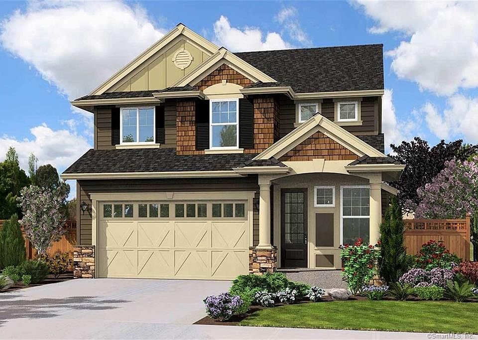 2nd image of 0002-8 Edgewater Cir