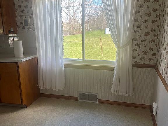 3rd image of 7018 Poland Center Dr