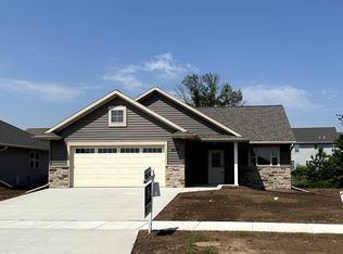 N9339 Gemstone Ct, Appleton, WI 54915