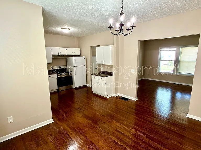 451 Averill Ave — Photo 8