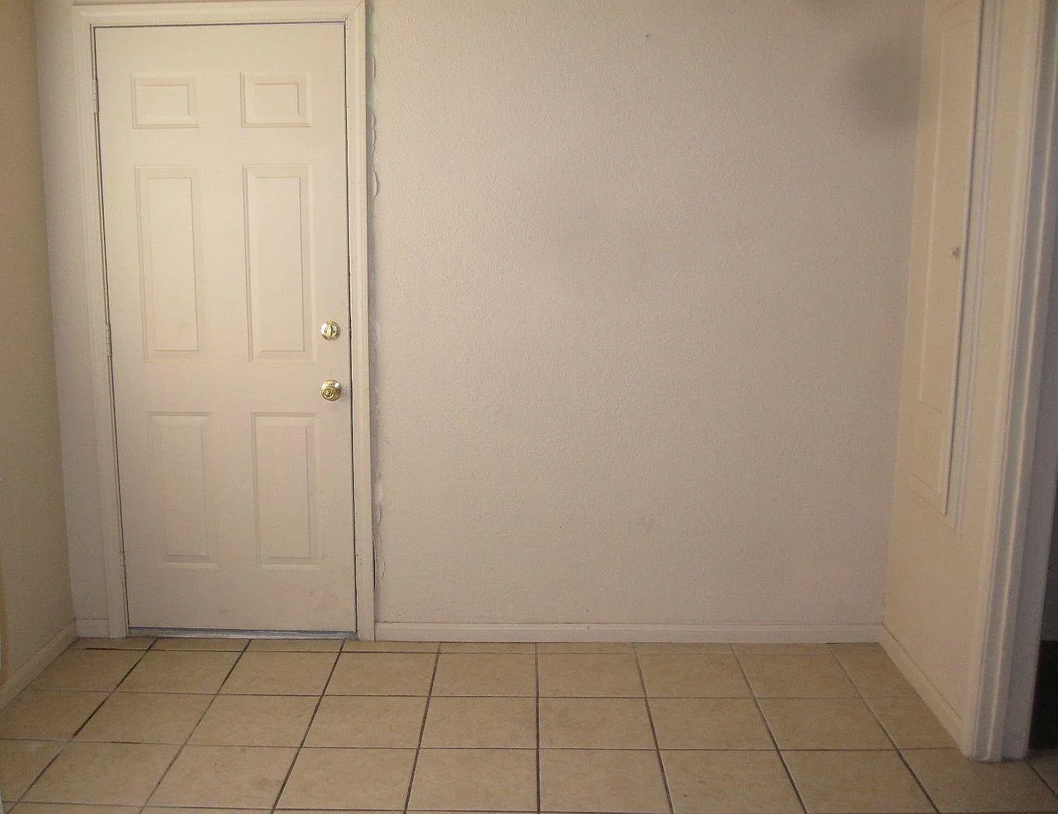 1 bed, 550 sqft, $899 — Photo 3